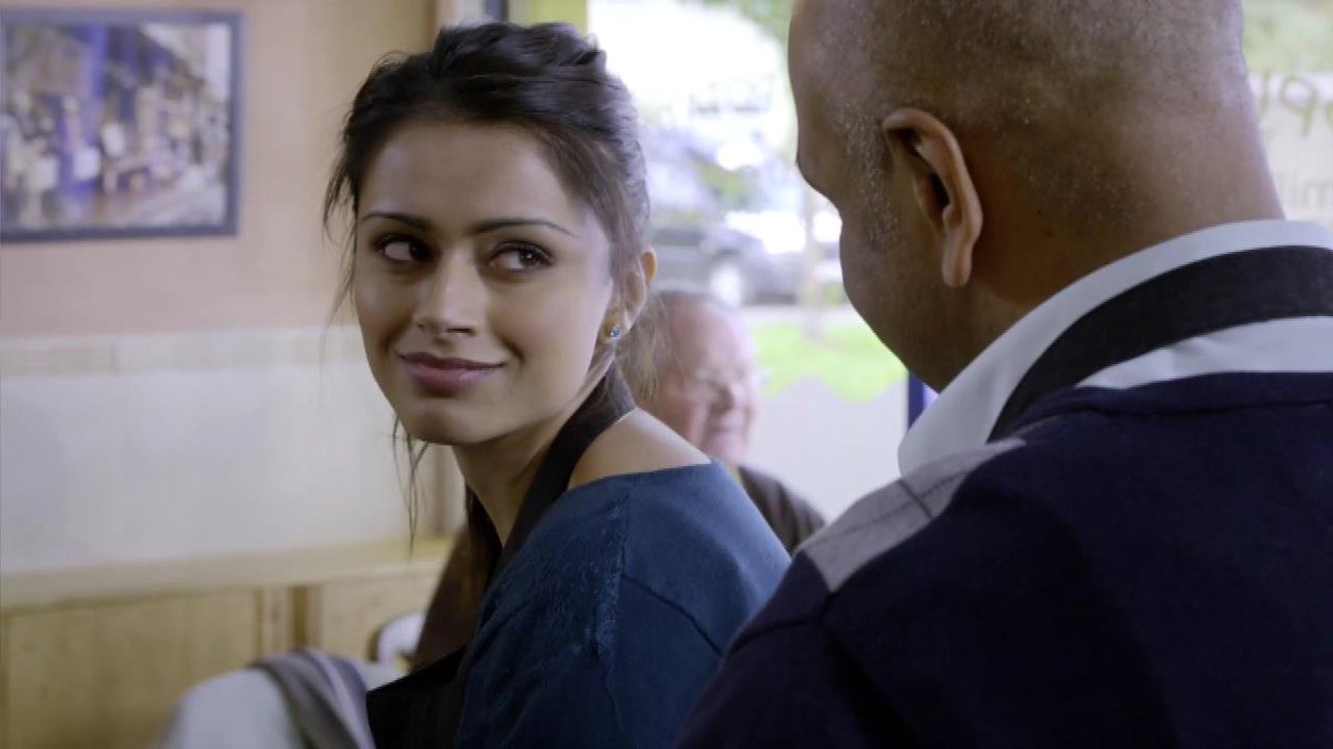 EastieOaks's tweet photo. While I don't have any new #Kana pics to share heres a throwback to Bhavna in #Casualty 2014 "The Last Chance Saloon" https://t.co/V4rqAkpR2Q
