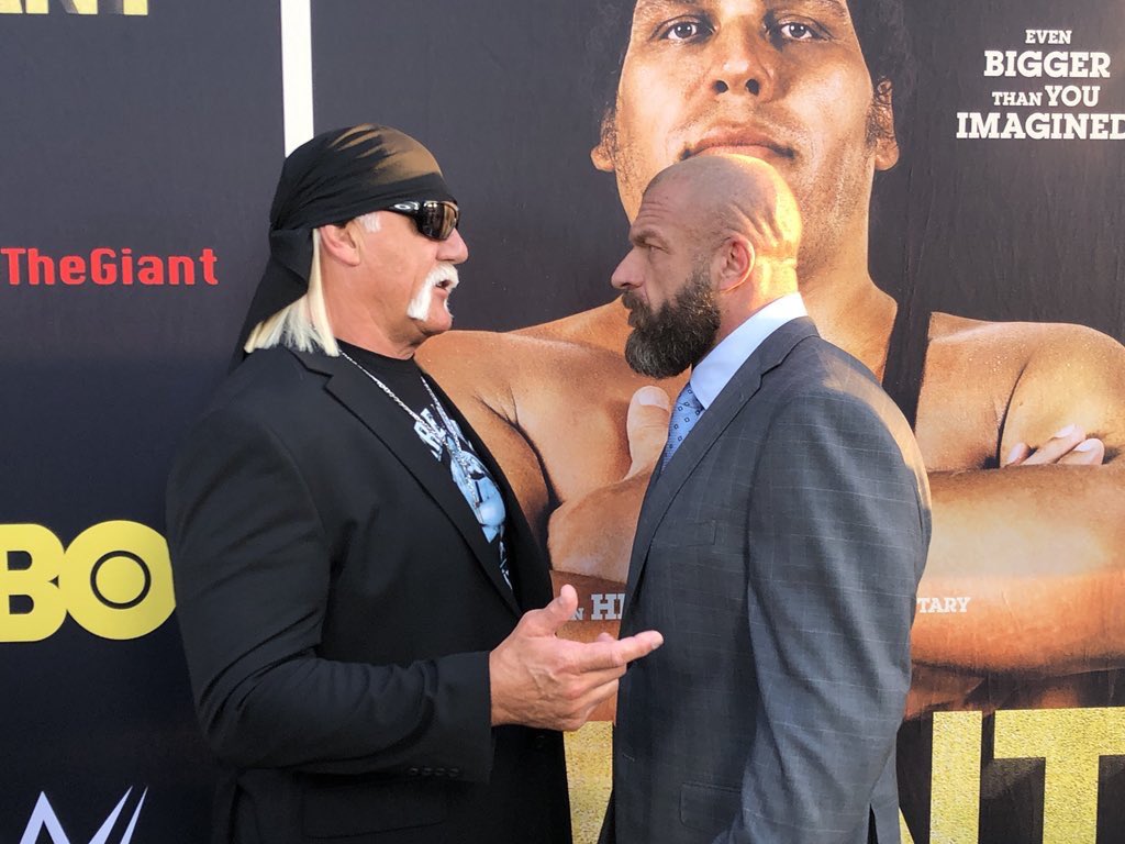 AlexAloha67's tweet photo. #WWE @WWE @WWEUniverse @WWENetwork @WrestleMania #TripleH @TripleH @VinceMcMahon #HulkHogan @HulkHogan #MakeWrestlingGreatAgain #MAGA #RAW #AndreTheGiant @StephMcMahon #Smakedown #WrestleMania Please bring back Hulk Hogan to the WWE where he belongs.👍🇺🇸👍 https://t.co/4pWki59XCc