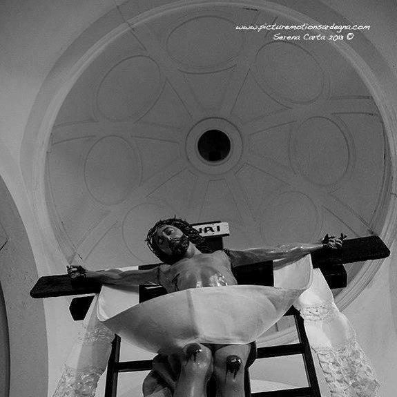 picturemotion's tweet photo. Holy week - S’iscravamentu , Venerdì Santo - #holyfriday #easterholiday #holyweek #traditional  #siscravamentu #sardinia #visitsardinia #sardegna365days #isoladellemeraviglie #volaadolbia #aeroportoolbiacostasmeralda #airitaly https://t.co/BmXgQdjPio