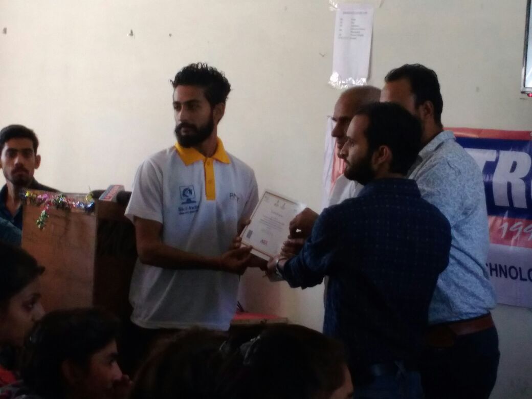 ITRCJK's tweet photo. Media Interaction regarding &amp; Certificate Distribution under #PMKVY  @ItrcUdhampur Jammu &amp; Kashmir @NSDCINDIA @MSDESkillIndia @rascitweet @TSSCINDIA @SkillsASDC @ConstructionSSC @singharun533 @inderbatra1 @PMOIndia @DrJitendraSingh @AnantkumarH @dpradhanbjp https://t.co/edv9UaaquK