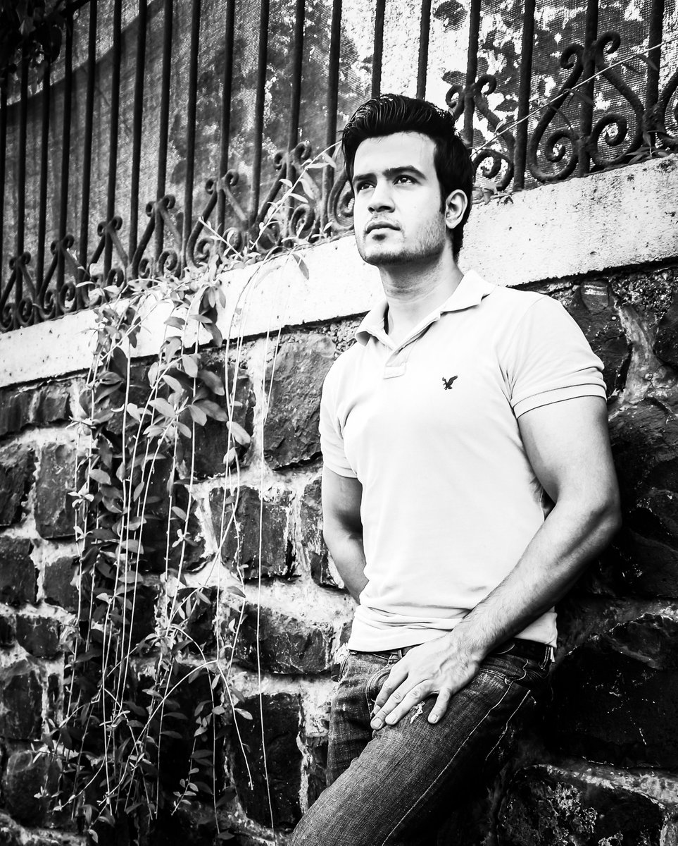 imyashgera's tweet photo. Your Body Is A Reflection Of Your Lifestyle....
#humanitarian #spreadthemsgoflove #yashgera #lobju https://t.co/Qf3W3smqdY