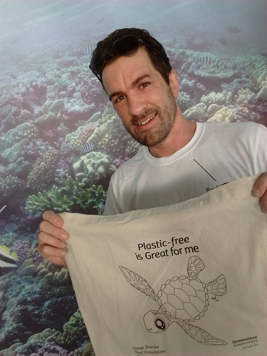 KoalaAndBear's tweet image. March Blog Post: #TurtleBag #GreenTurtleHatchling #EasterPlatypus eddcrossillustrator.com/turtle-bag-for…