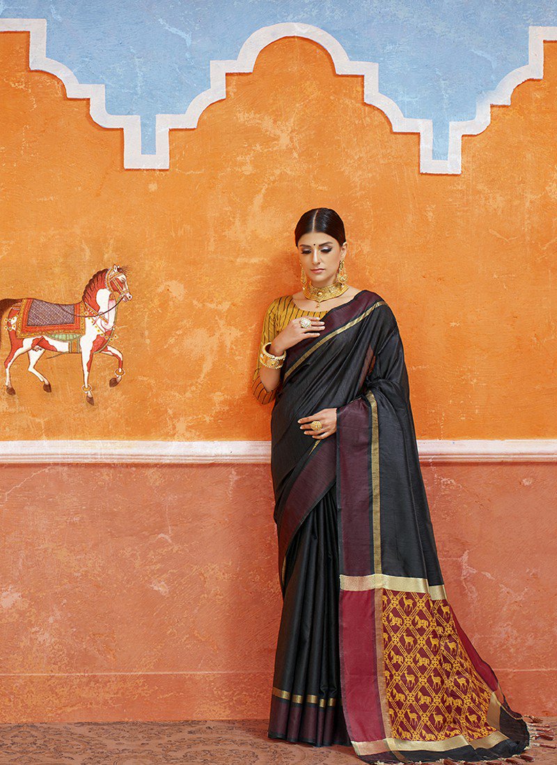 DeepkalaSilk's tweet image. “Trendy is the last stage before tacky.”

#kurti #IndoWestern #Floorlength #Suit #outfits #Black #Rayon #beauty #Classy #Bold #Silk #SalwarSuits #Deepkala #Heritage #deepkalasilkheritage #Lehenga #Sarees #anarkali #tarditionalwear #Dressup #Style #Fashion #Tunics