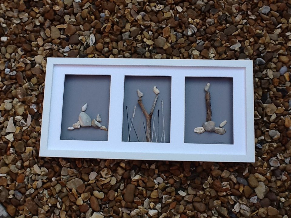 Norfolk Pebble Art tweet media