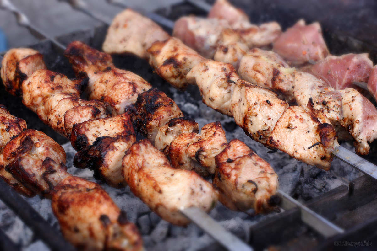 Жарить шашлык картинки