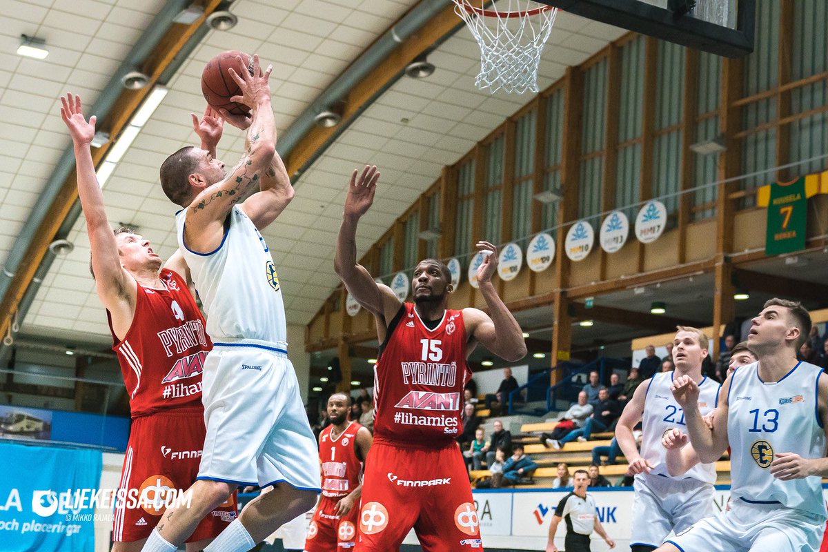 unitedbasket's tweet photo. PELIPÄIVÄ - kauden viimeinen sellainen. Pudotuspelipaikka jäi pienestä kiinni, mutta vielä on mahdollisuus päättää sarjanousijan kausi voittoon. Siihen pyritään. 

@TrePyrinto vs. United 17:00 Tampereella. Ottelun näyttää suorana @Fanseat_FI. 

#EspooUnited #Korisliiga https://t.co/O2yvKSuxH3