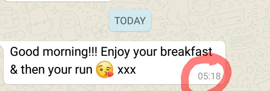theVLMfox's tweet photo. Thats a best friend right there! #earlybird #Support #BestFriend #marathon #Training #londonmarathon2018 https://t.co/JnKbikSBFf