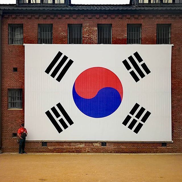 kiwisflythecoop's tweet photo. Farewell Korea. One more night then we'll be off to Japan.  Put Korea on the list for places to visit for sure.
.
.
.
.
#exploring #wandering #landscapelovers #travelholic #seetheworld #travel #travelcouple #makeitcount #instatravel #travelpics #amazingp… https://t.co/bQJH4OfbAc https://t.co/k2rtQygDMT