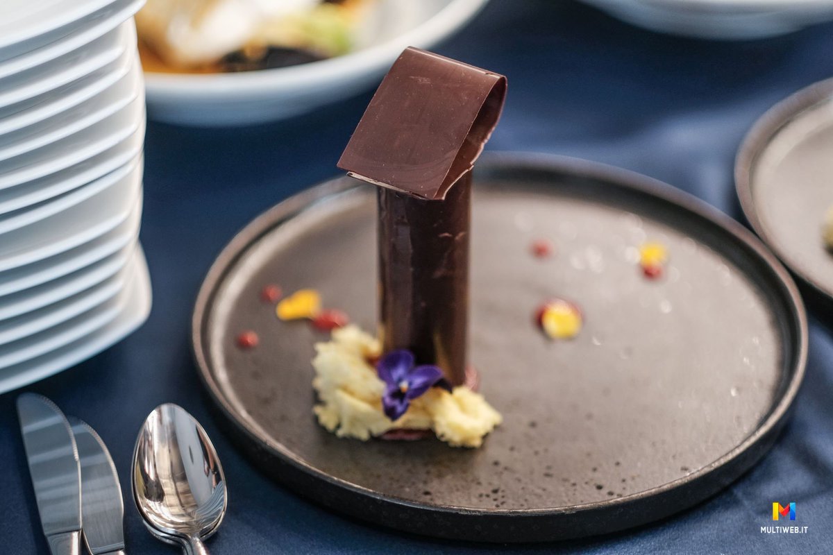 studioVitaliano's tweet photo. DELICIOUS & GOURMET OF #YCHC
It was really very difficult to choose the best Young Chef's Team because the both of them have done the best & demonstrated their talent and passion through the delicious dishes. Have a look.
#Electrolux #IRCEVENTS #Italy #youngchefchallenge #Dubai https://t.co/nsqxdFhDQ1