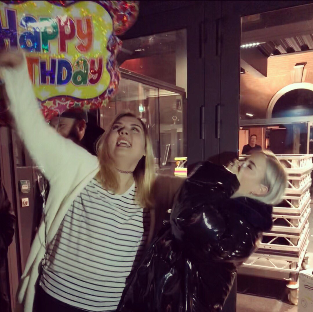 AnneMazAddicted's tweet photo. Thanks AM for the best birthday ever 💝 https://t.co/2scZDJ914W