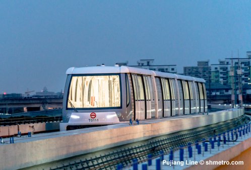 SHANGHAI: 6.7 km automatic people mover, now called the Pujiang Line, opens today. This line is a logical southern extension of metro line 8:
urbanrail.net/as/cn/shan/sha…