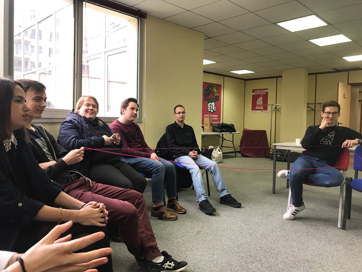 JeunesSocNord's tweet photo. C’est l’heure de faire les présentations entre les @JeunesSoc dés Hauts-de-France pour les #AssisesJS https://t.co/POoTlNSoLB