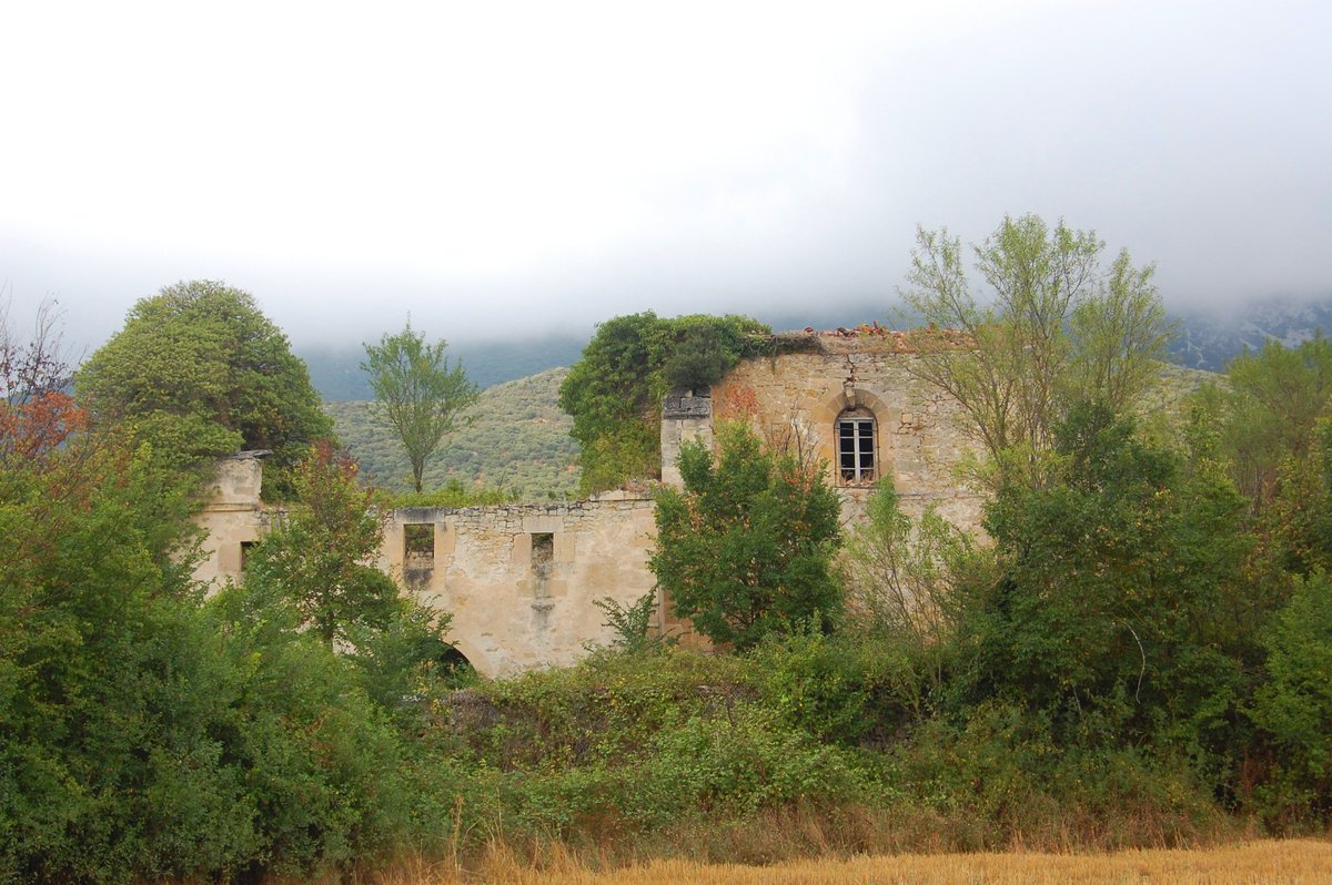 Villanueva del Grillo.   abandonadosalsilencio.blogspot.com.es/2018/03/villan… #abandoned #abandonado #despoblado #despoblacion #pueblosabandonados #decay #rurex #urbex #burgos #merindades
