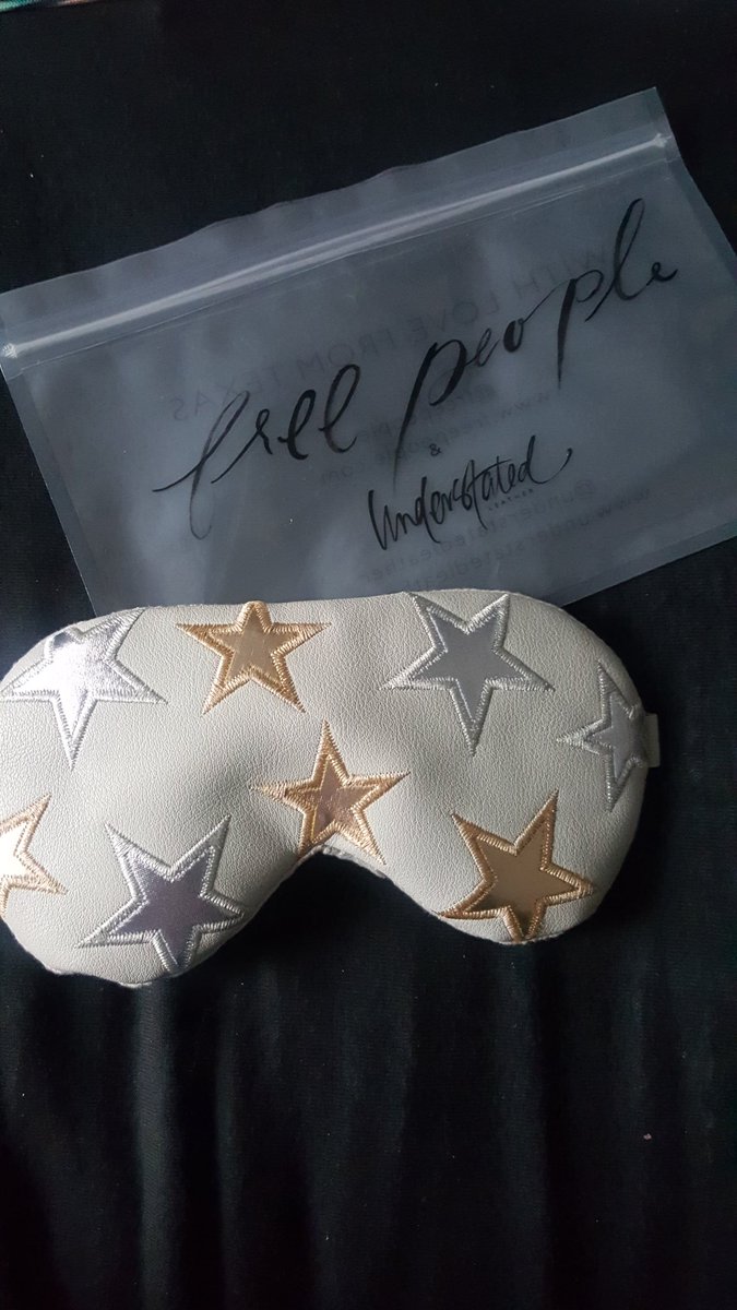 steviadelise's tweet image. My #fabfitfun Spring Box! Such a great box! So many amazing items ❤  including sum of my fave items! @RachelPally @FreePeople 
As per usual, @fabfitfun you knocked this #fabfitfunspringbox right out of the park (it&apos;s baseball season hehe)
#fabfitfun #fffgiveaway #visitsingapore