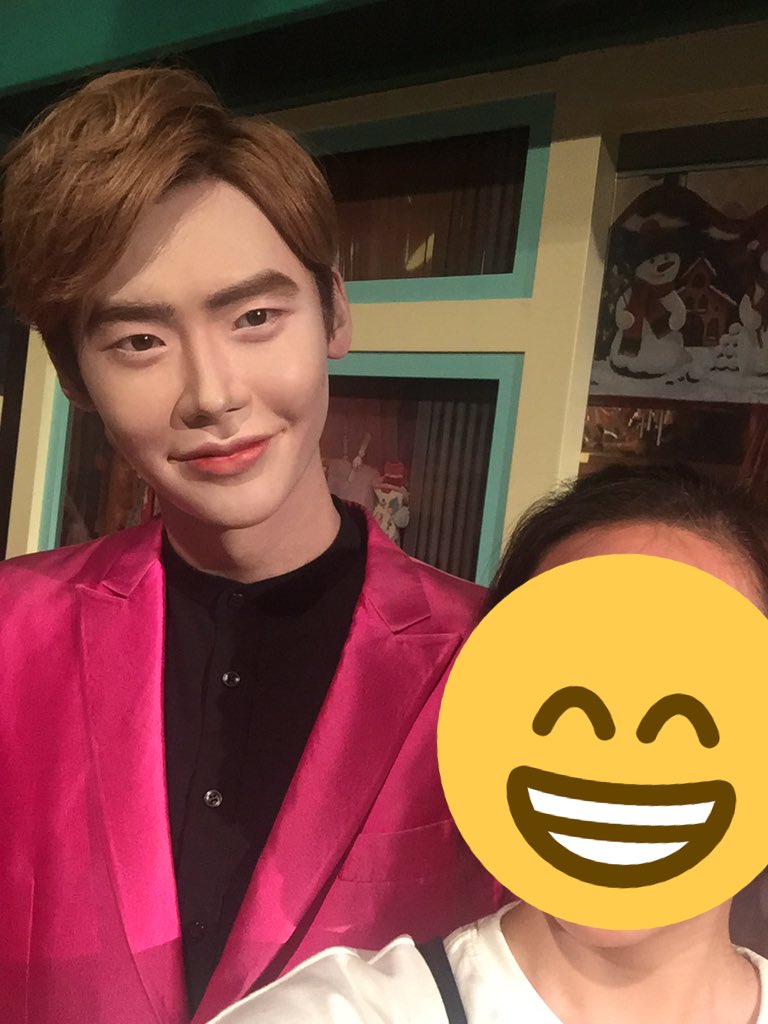 seuniewookai's tweet photo. Check out Lee Jong Suk's Wax Figure at Madame Tussaud's in Hong Kong! I just went there and it really looks like him! ❤️
#LeeJongSuk
#8yearsWithJS https://t.co/3fZbAheGxx