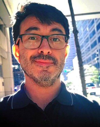 tuesdayfunk's tweet photo. Meet Our Readers: Ruben Quesada https://t.co/798TZrgxwJ https://t.co/y3XBb1Yyao