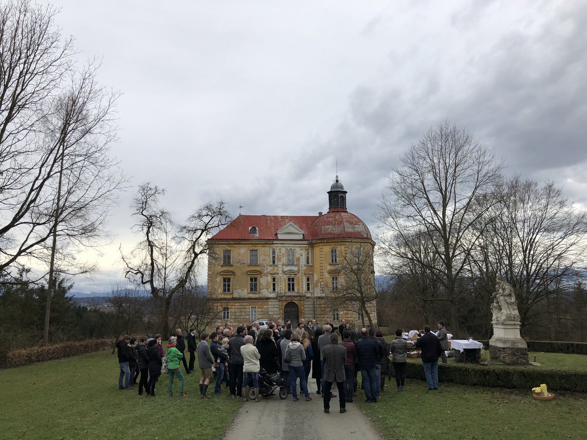 chritam's tweet photo. Hätte schlimmer sein können #Fleischweihe #Preding https://t.co/HoR8ahfug2