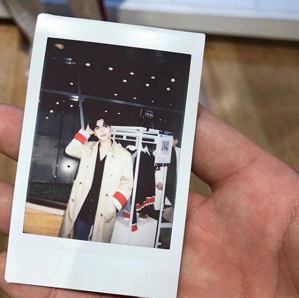 VarsityIntPage's tweet photo. 180327 #VARSITY Kid Instagram Update
https://t.co/Mxug4Guc9Z
#VARSITY #바사타 #Kid #키드 #IG_Update https://t.co/cbeqAE8OVl
