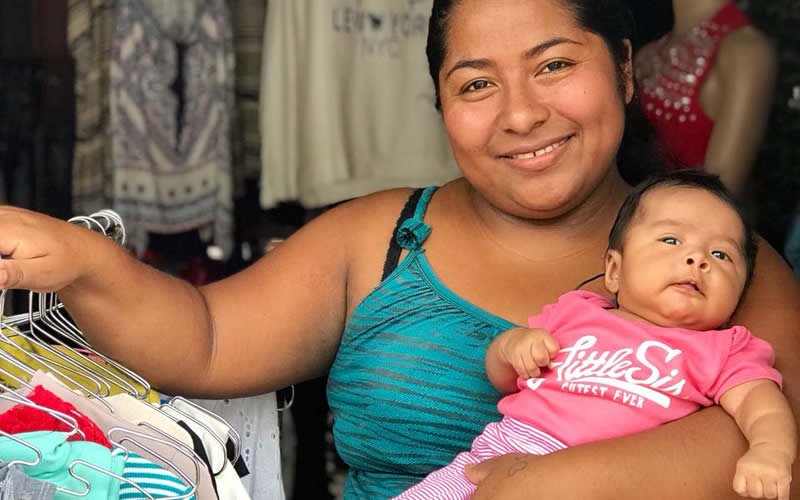 LCaballeroD's tweet image. A un año de la tragedia, los ciudadanos de #Mocoa continúan demostrando que no se rinden ante la adversidad, que siguen firmes por un mejor futuro. El compromiso del Gobierno Nacional ha sido fundamental para la reconstrucción de la ciudad bit.ly/2E6XeBa #AsíAvanzaMocoa