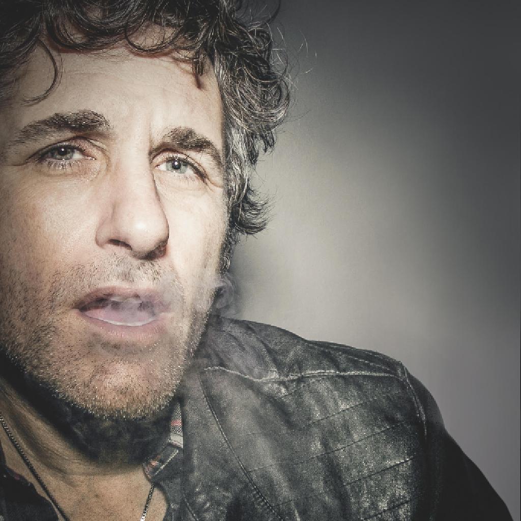 Had an absolute BLAST chatting to <a href="/TomStadeComic/">Commander Stade</a> about his I Swear tour. "Life is hilarious," he says... With him about it's difficult to disagree: movetotrash.co.uk/2018/03/tom-st…