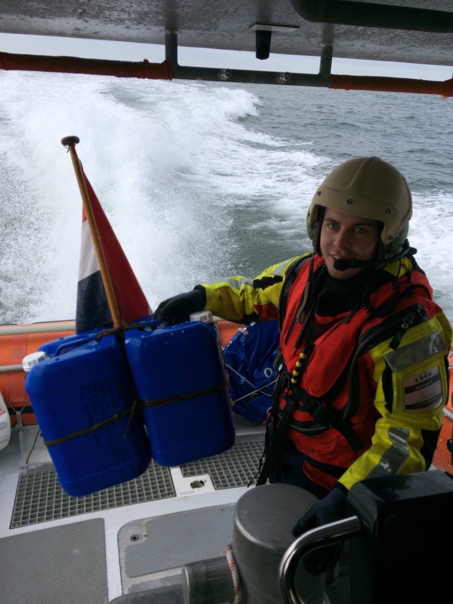 Na een geslaagde oefening vanmorgen is een object na ruim 3uur weer uit het water gevist door onze redders van de Uly #KNRM #Kustwacht