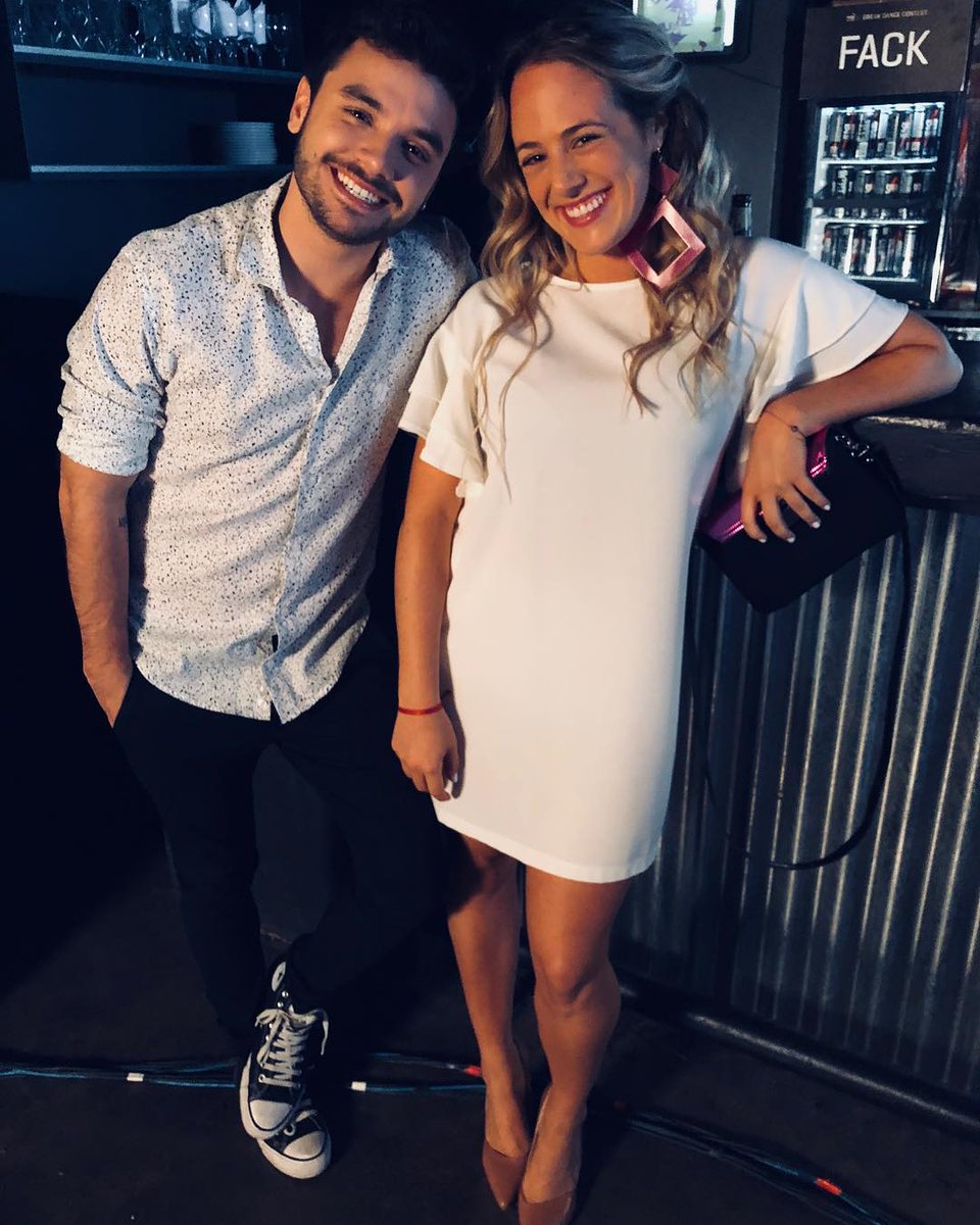 Son muy lindos😍
Clara y Dante
<a href="/MicaLapegue/">Mica Lapegüe</a> y <a href="/AguCasanova_/">Agustin Casanova 🏹🍹</a>