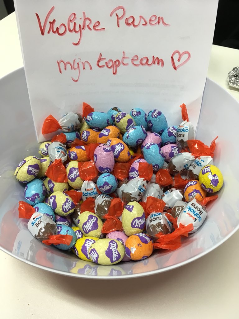 Spoiling the girls for easter! 🐣🐥 <a href="/CarolineCaropms/">caroline pannemans</a>    <a href="/deckerscaroline/">deckers caroline</a> <a href="/amber_mees/">Amber Mees</a> @chaidaa