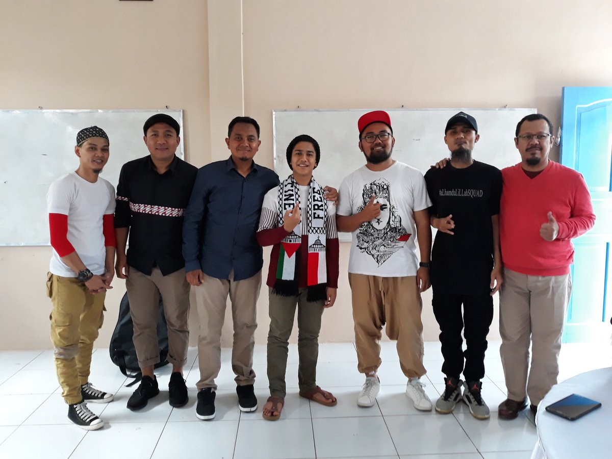 IG : @edcoustic tweet media