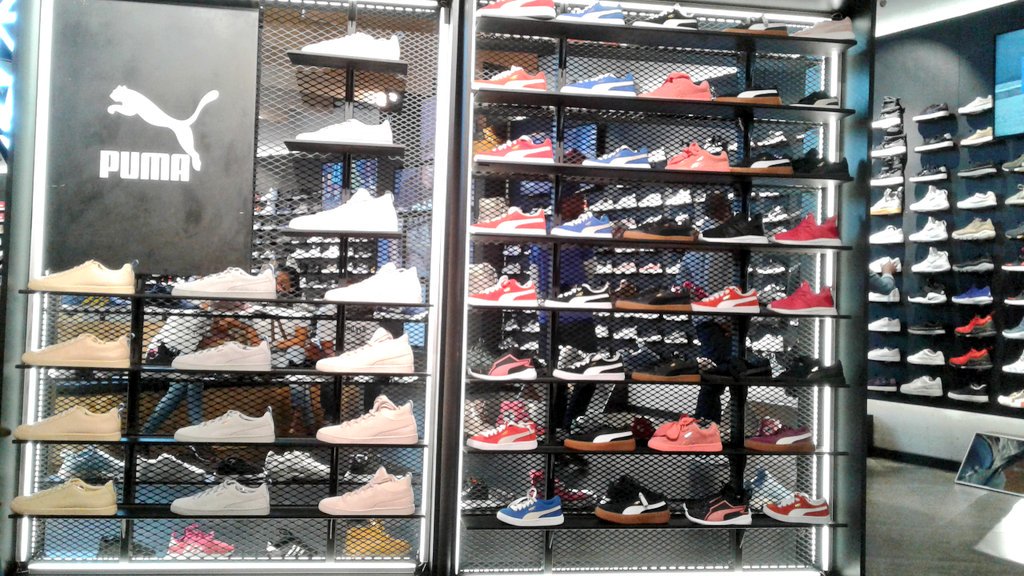 puma store canal walk