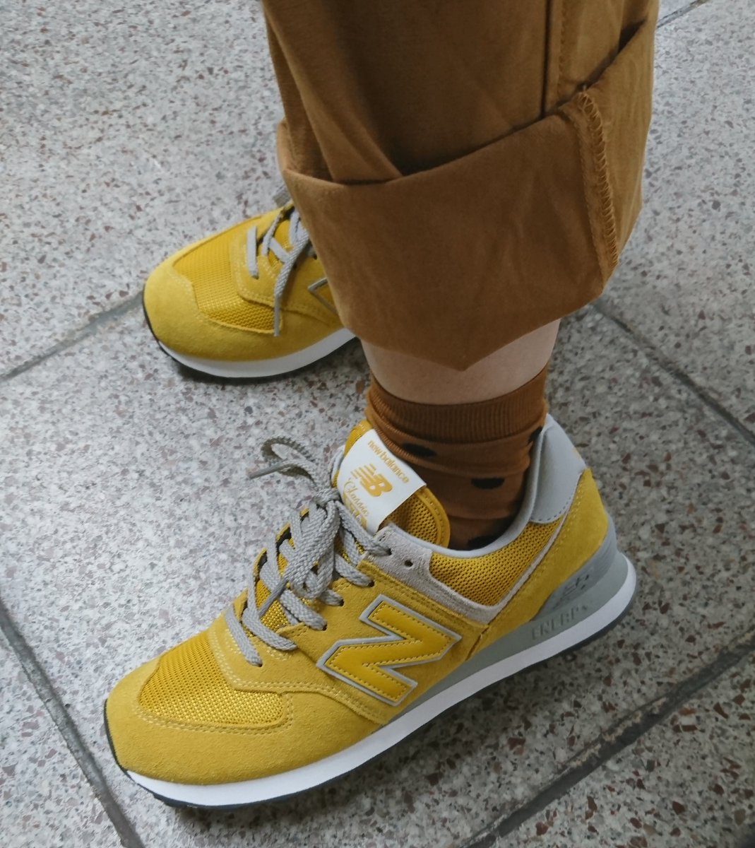 船尾 障害者 パキスタン人 黄色 スニーカー Etsuna Jp