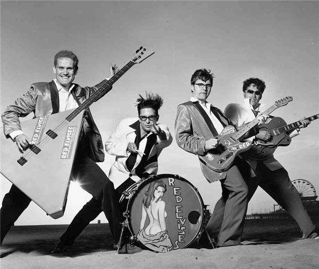 auroraconcert's tweet photo. 17.04 — RED ELVISES — Шестиструнному Самураю 20 лет!
Билеты здесь: https://t.co/J5LX4Yo0AF https://t.co/CkESChEFBE