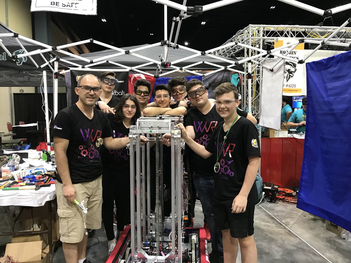sinanehir's tweet photo. @EyubogluEgitim robotics team 6388 @wwr_robotics  is in #PowerUp qualifications in Florida https://t.co/aa9ODTKrnJ