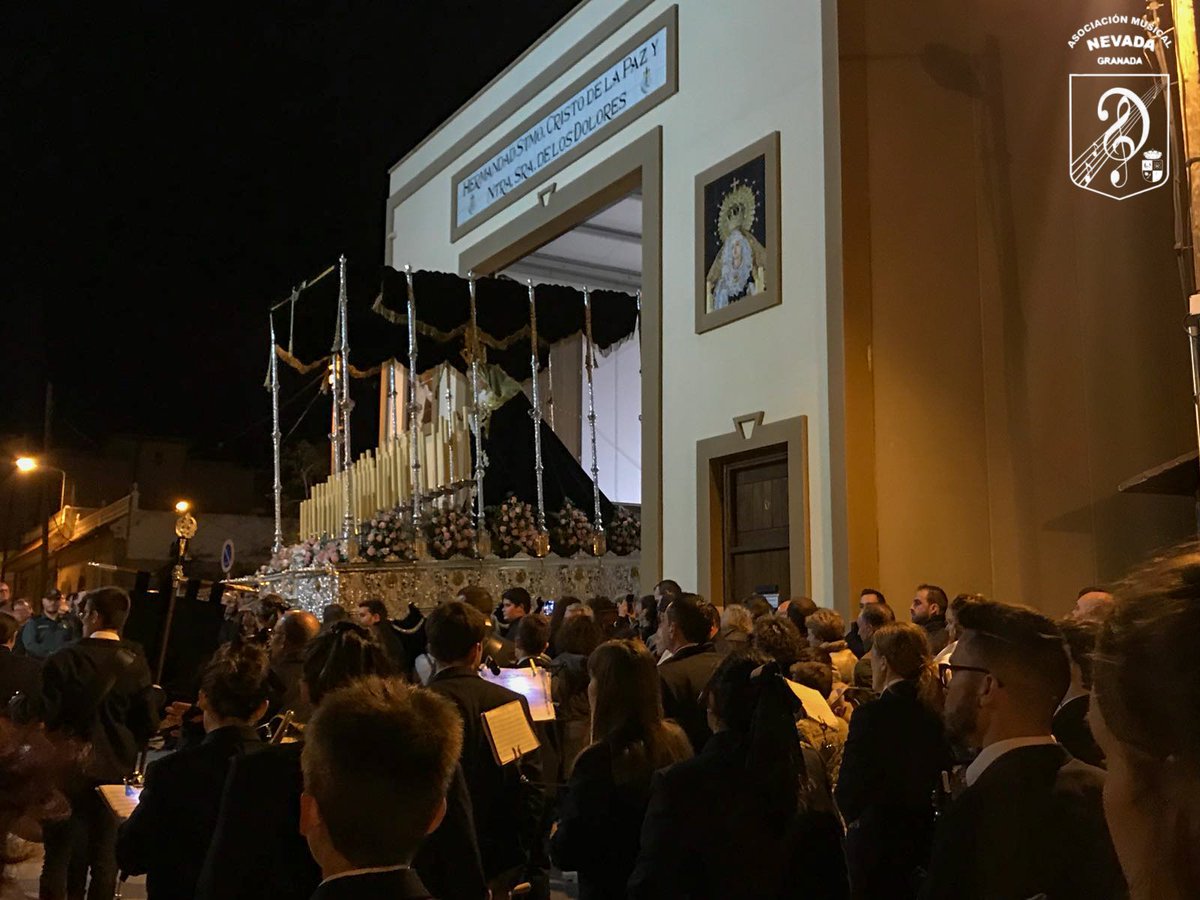 Un año más pudimos acompañar a Ntra. Sra. de los Dolores en su recorrido mágico del Viernes Santo en Santa María del Águila (Almería). #AMNevada 🥁🎼