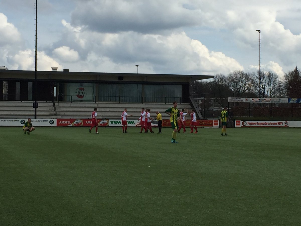 A-junior Diego Bos vergroot de voorsprong naar 5-1, wat tevens de eindstand is.