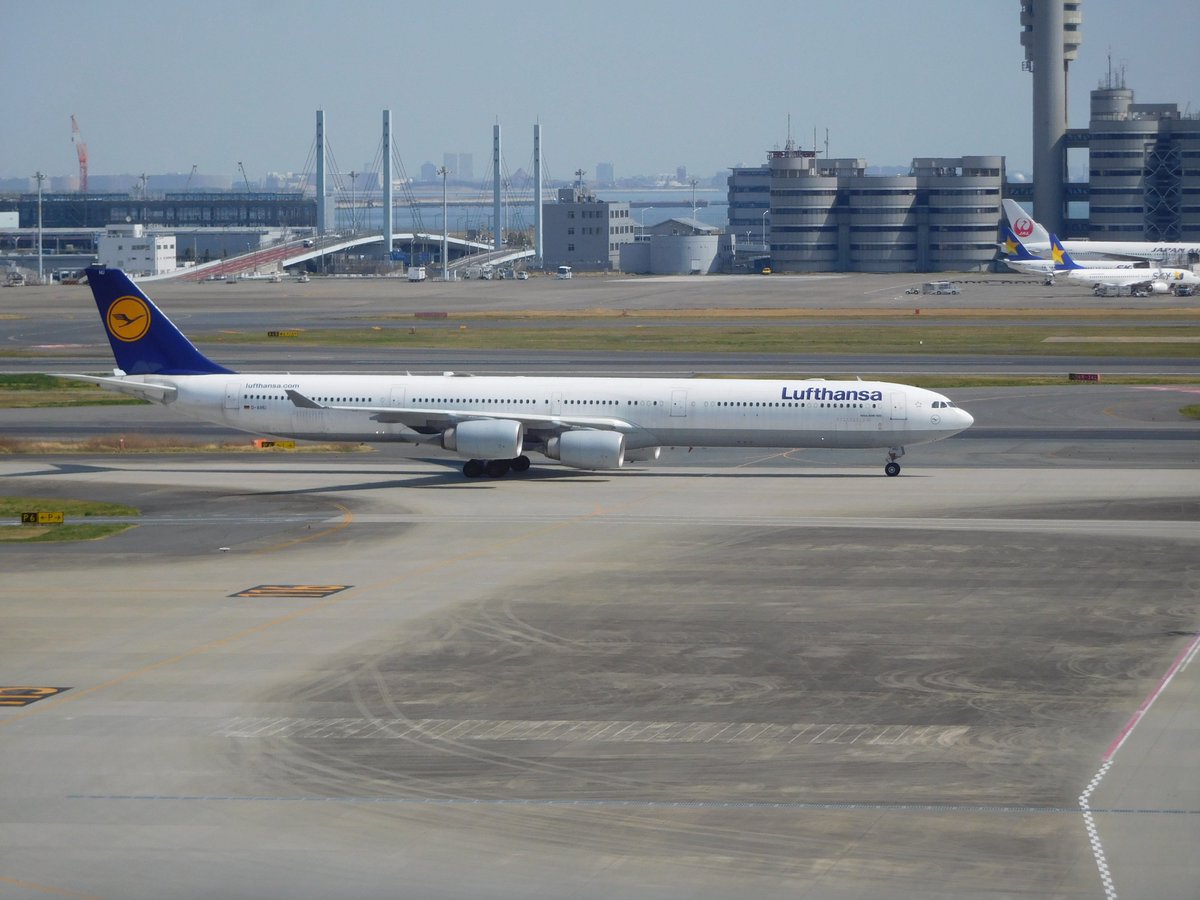 Airliner Fan ルフトハンザのa340 600が羽田空港に戻ってきたので見にいった このフォルムは美しい やはりa340は好きだ
