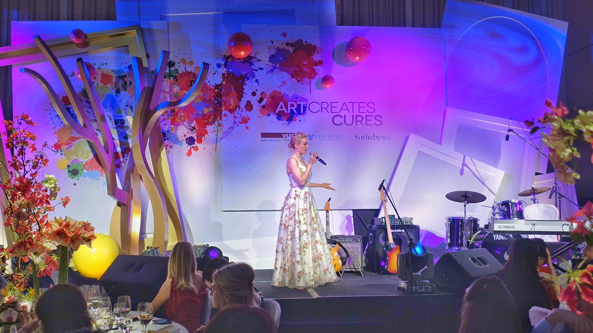 dancingcorinna's tweet photo. Reach out a helping hand. Support others in need. 
One of my passions is to be able to support others in their time of need. To be able to do this through what I Iove doing,  singing,  is such a blessing. 
#artcreatescures #showtime #supportothers #showkindness #weneedeachother https://t.co/zQT8gIHQBC