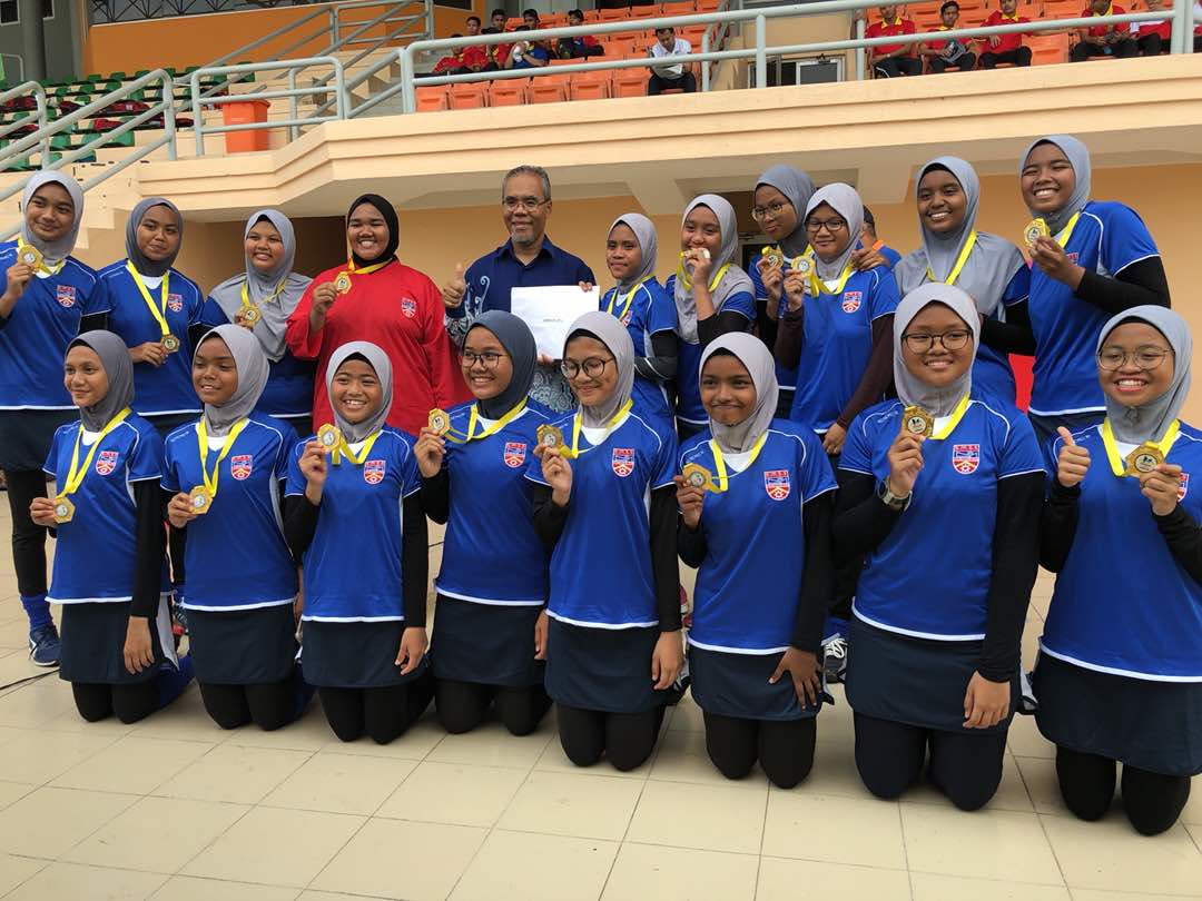 twt_starhockey's tweet photo. SMS Selangor muncul johan Kejohanan Hoki SBP Zon Tengah B menewaskan Sekolah Seri Puteri 1-0 dalam perlawanan akhir. 

@twt_SMSS https://t.co/gsCq5pX6fS