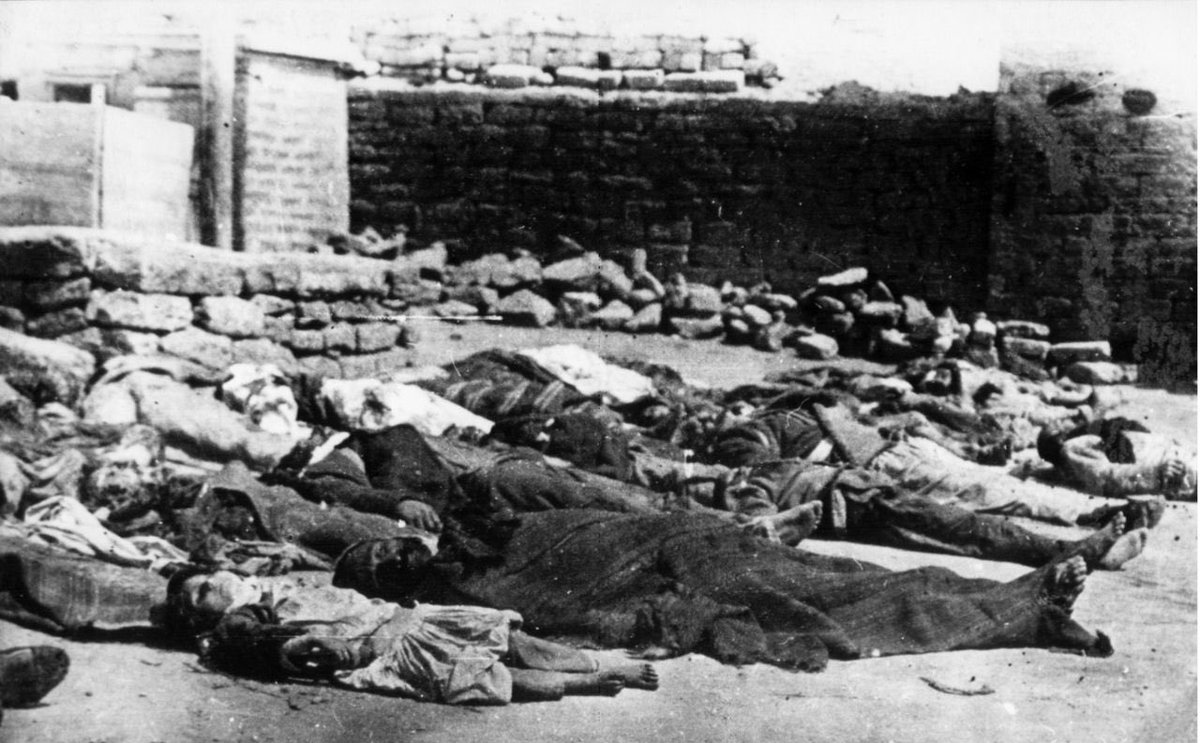 TTAgrup's tweet photo. 31 Mart 1918, Ermeniler 25 bin Azerbaycan Türk'ünü katletti. Unutma Türk! https://t.co/7i7twxsWn9