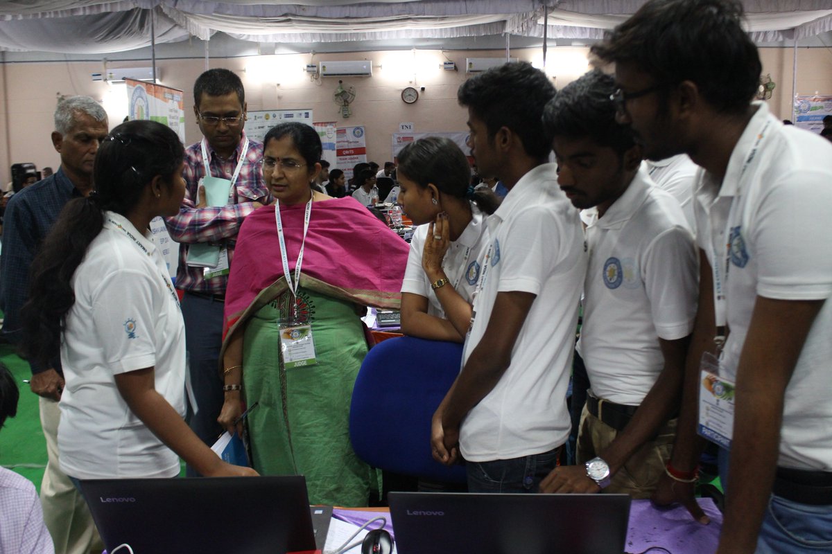 cvrcoenews's tweet photo. Power Judging Round.
#Day_2 #CVRCE #satisfied_innovators
#SmartIndiaHackathon2018
#SmartIndia #DigitalIndia #MHRD #AICTE #innovativeindia #SIH2018 #CVRCE 
@AICTE_INDIA @i4CIndia @SIH2018 @HRDMinistry https://t.co/TglEBUnqqy