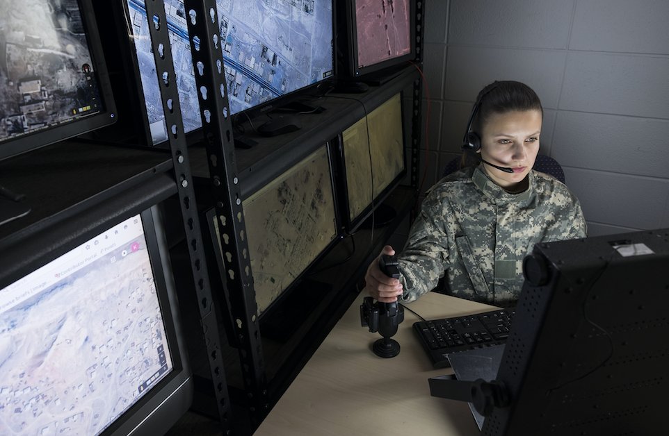 TechReact's tweet image. Evolving #AI Debate Shifts to the Battlefield buff.ly/2GG7vqS