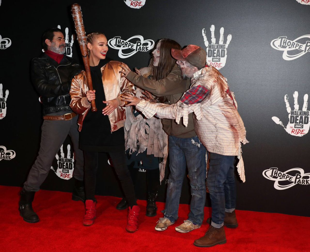 RoxyHorner's tweet photo. Thank you so much @THORPEPARK for inviting me to the launch of your new ride The Walking Dead! My friends and I will definitely be back soon! #TWDTR @LoopVIP https://t.co/uL12KGR4fD