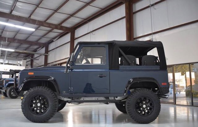ECDautodesign's tweet photo. Soft tops are made for Saturday’s!  Where will your Defender take you this weekend? #ecd #eastcoastdefender #ecdefender #defender #defender90 https://t.co/uv05r4MMIs