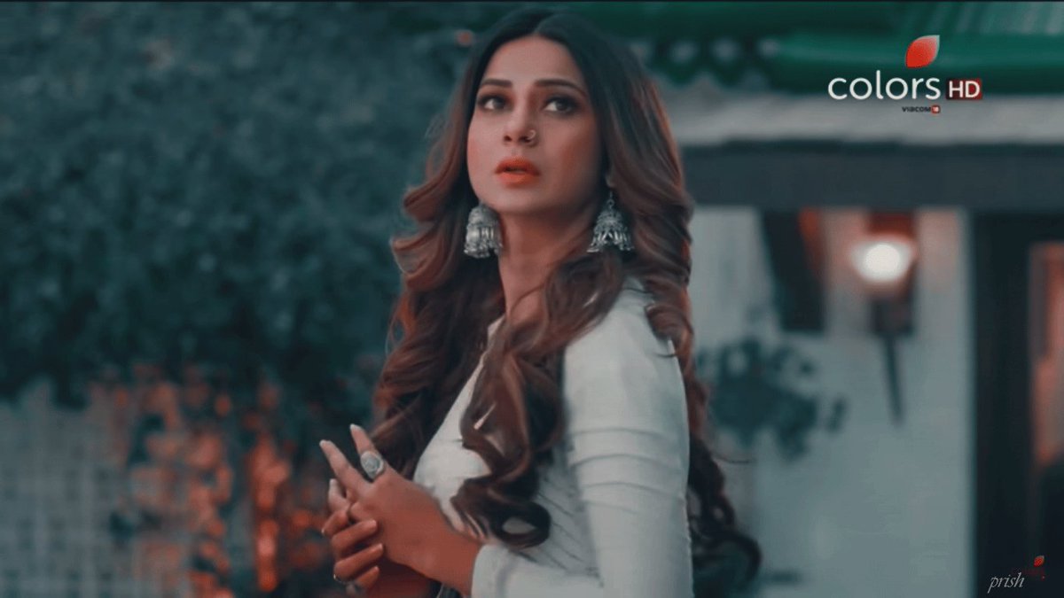 pryspriyanka's tweet photo. #bepannah
#Bepanah https://t.co/76SGvzVSQY