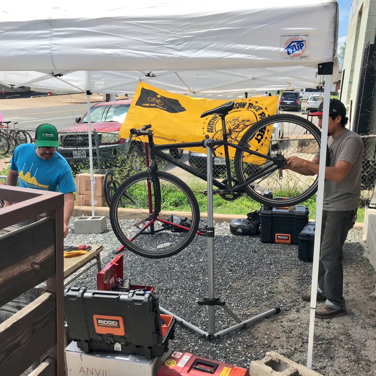 austinmobility's tweet photo. Thereβs still time to join us at Bike to Manor Road Day! Come learn how to load your bike on a @CapMetroATX bus, pick up some #VisionZero bike lights, and visit the #YellowBikeProject tent! Weβll be here until 4 π² https://t.co/WI7lk3w2zw https://t.co/xKnbvrZc3D