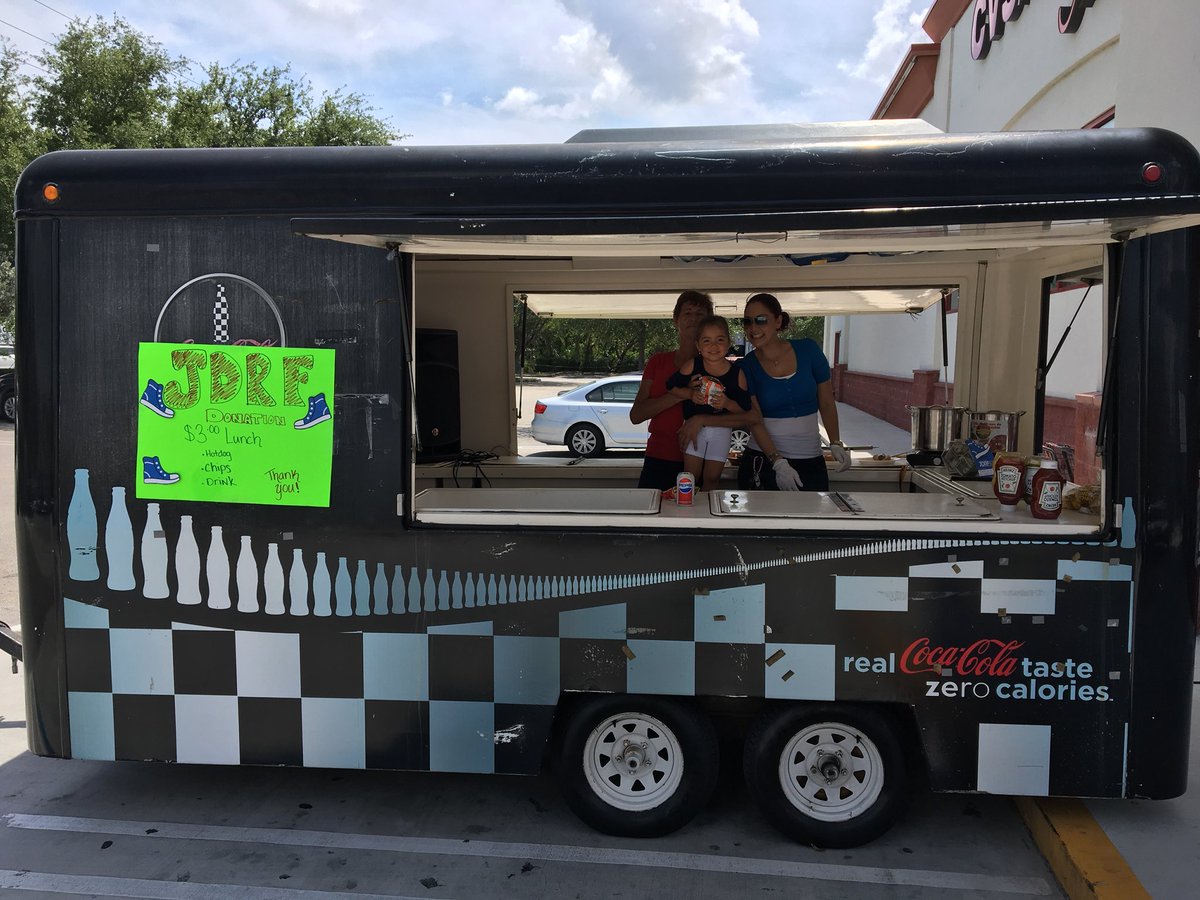 GoodrichCVS's tweet photo. Our teams are out at 113 and 5924 raising money for JDRF. Please come out and support them.
#findacure #stopT1D https://t.co/qnGIRo2mWf