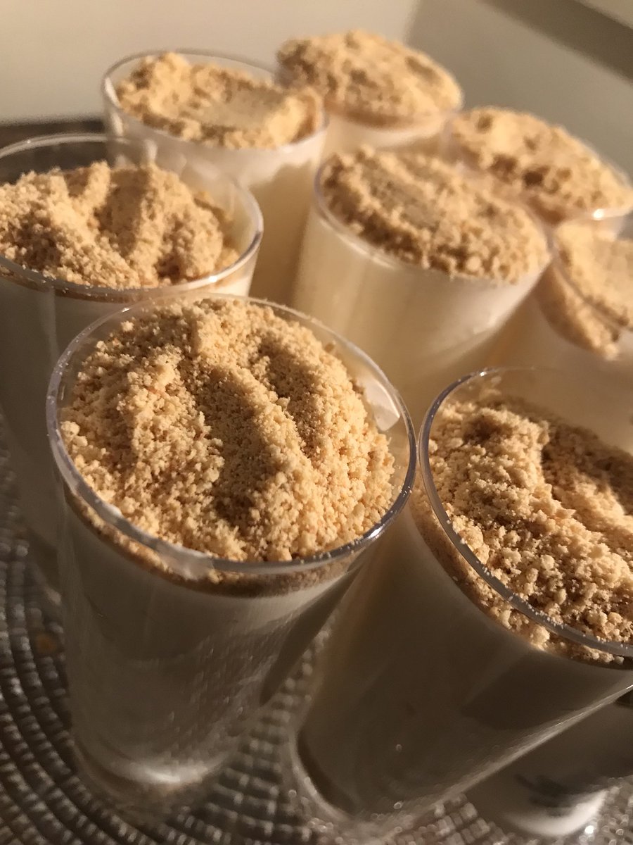 xotiara_'s tweet image. I’ve been on a cheesecake crave! but everything’s better when you add some alcohol! ✨Rumchata Cheesecake Pudding Shots 🤤
#SweetTiasBakery 
@SweetTiasBakery  
#LIKE
#RT 
#SUPPORT