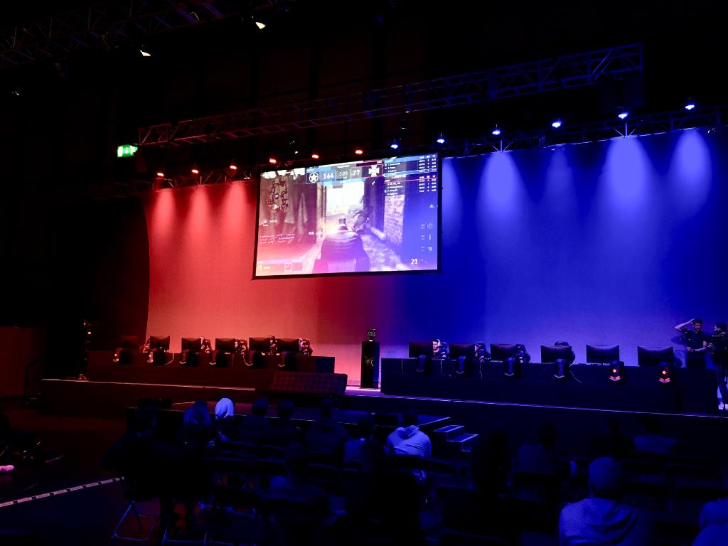 BelongEsportsUK's tweet image. It’s the last #ArenaClash Final of the day on the Player Stage battling it out on #CODWWll! We’ve got @BelongGateshead Guardians vs @BelongMK! 💥