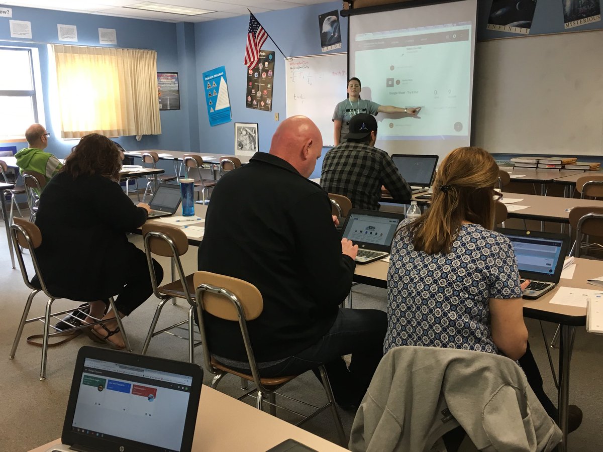 LearnerVCBates's tweet photo. Denise Maria @AuburnSD has us practicing in Google Forms/Sheets to consider student data to plan instruction. The level of preparation of our instructors at #techconnect3 is amazing! Consideration of colleagues is HIGH! https://t.co/7xOG89gvVt