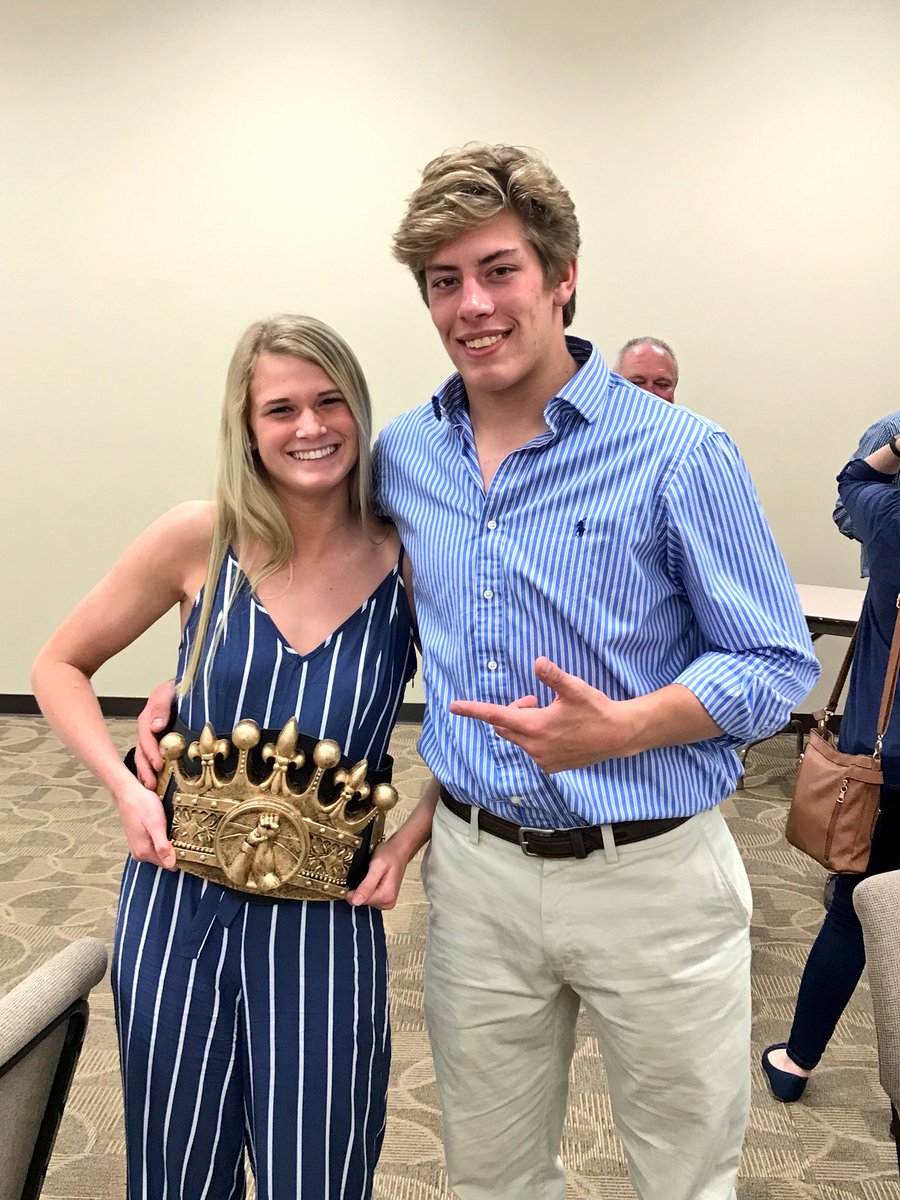 tyboeck1's tweet photo. Thankful for a great night with great people. Gonna miss the memories we made this season. https://t.co/F6BBXyCHWs