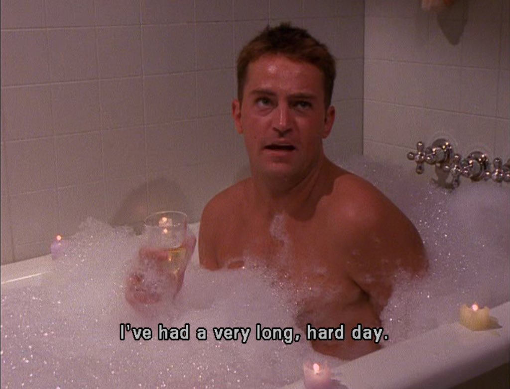straychimchim's tweet photo. Chandler Bing appreciation post 😍 #Friends https://t.co/2Rzr7c0ctz